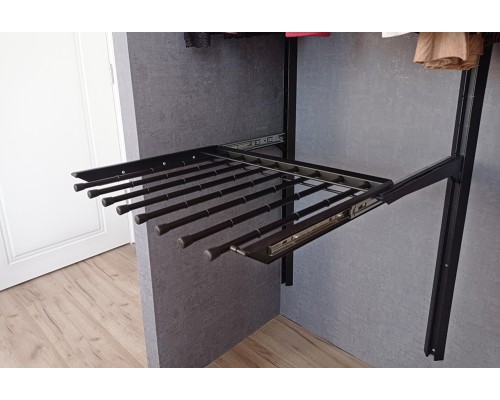 Модуль в гардеробную с брючницей